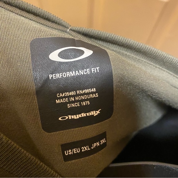 Mens army green Oakley short sleeve T shirt sz XXL NWT - Picture 3 of 8